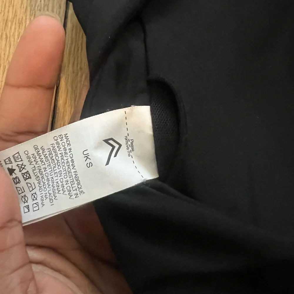 Oner Active Unified Front Twist Top - Picture 3 of 3